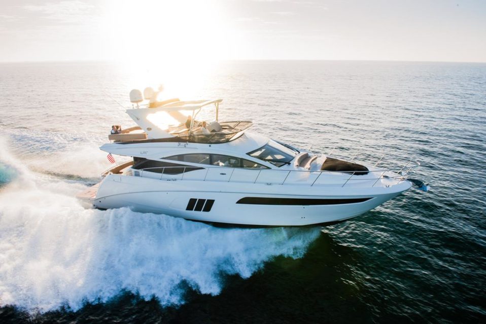 Sea Ray L590 Fly