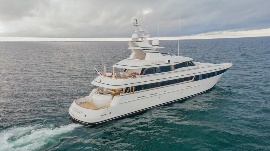 EXCELLENCE YACHT FOR SALE - FEADSHIP LUXURY YACHT