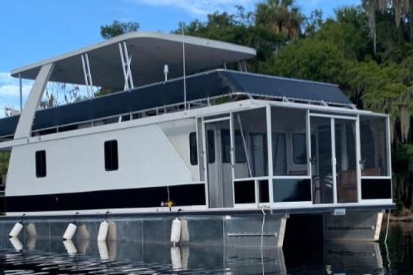 myacht houseboat website